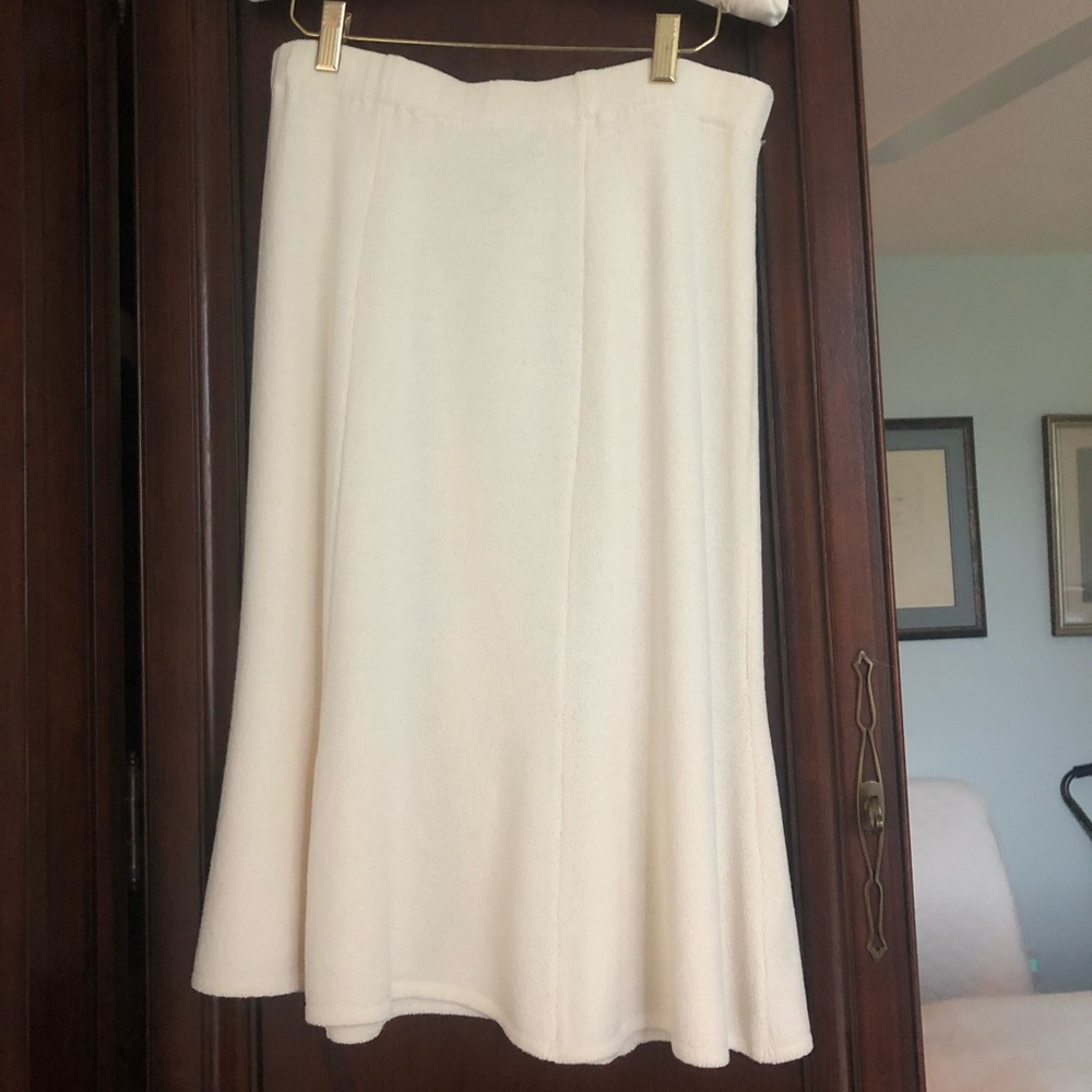 St John Cream Colored Tulip Skirt - Size 10